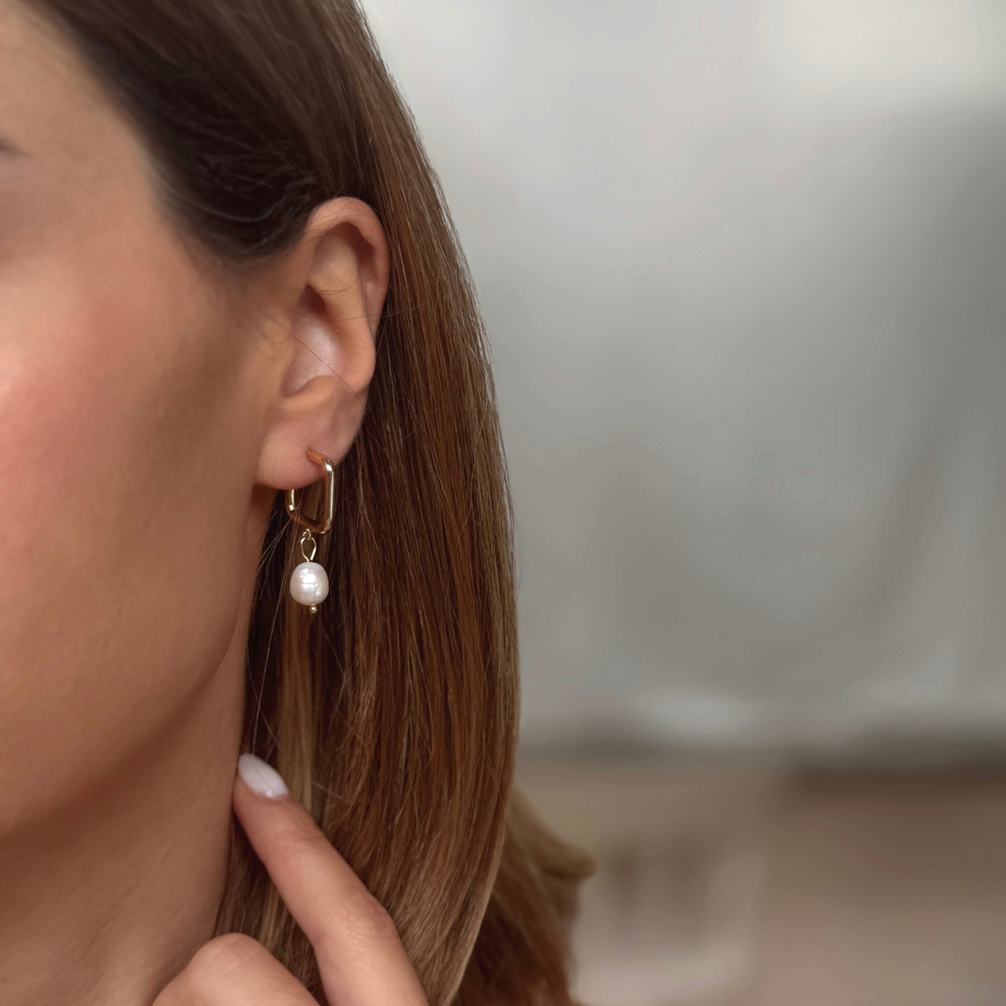 Square Hoops with Pearl