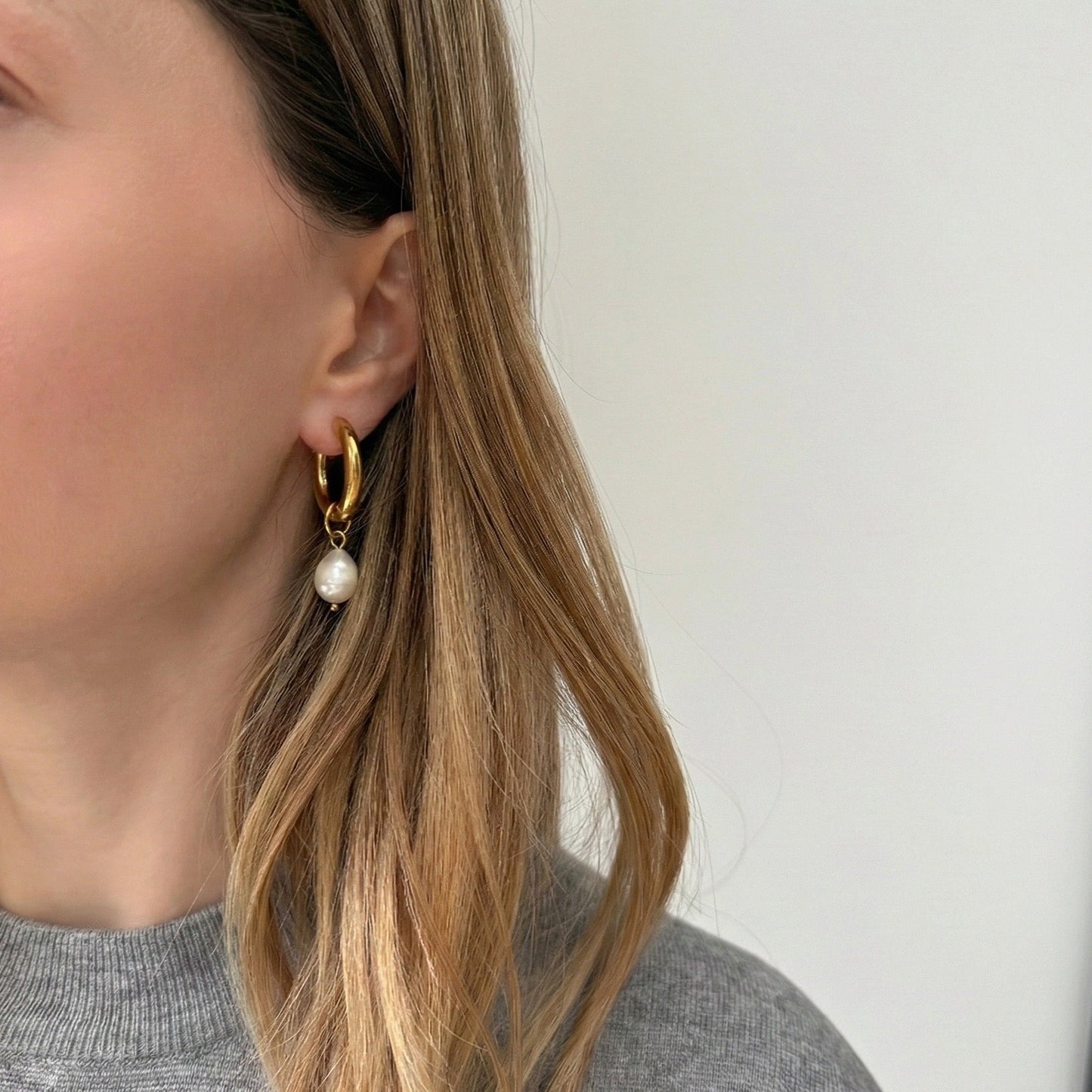 Chunky Two Pearl Earrings
